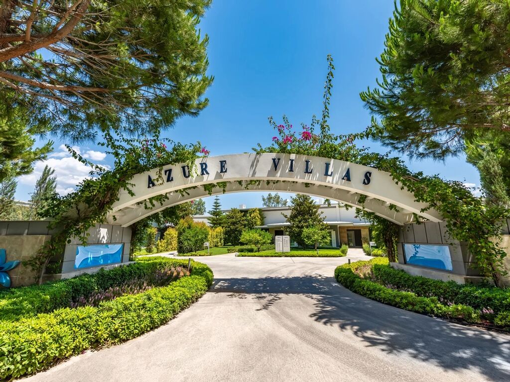 Azure Villas By Cornelia