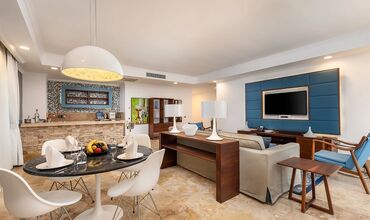 Azure Villas By Cornelia
