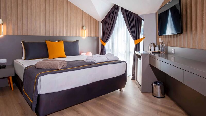 Saint Star Kemer +16 Adult Only