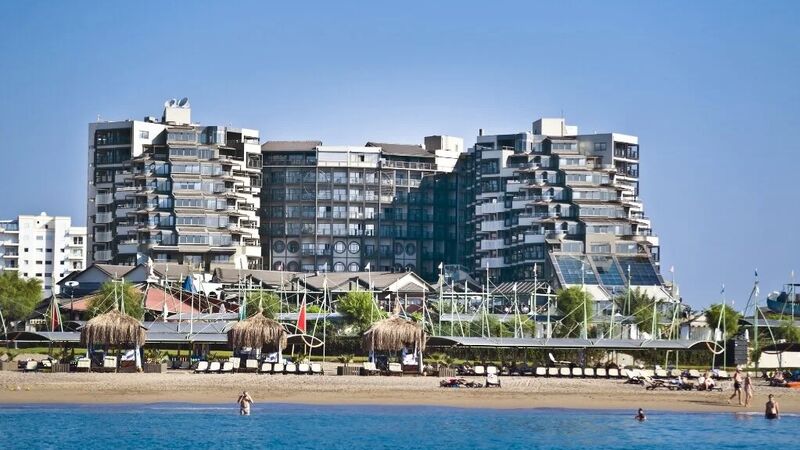 Limak Lara De Luxe Hotel & Resort