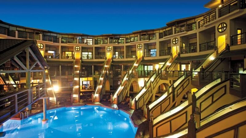 Limak Lara De Luxe Hotel & Resort