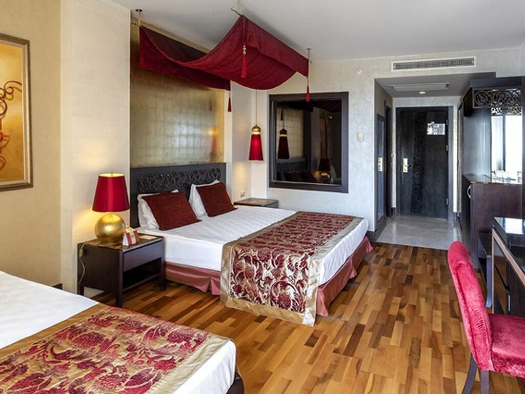 Horus Paradise Luxury Resort