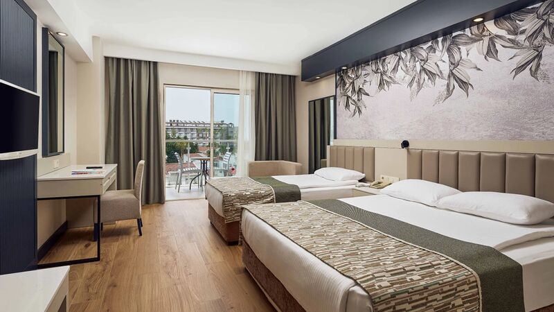 Seaden Sea World Resort & Spa