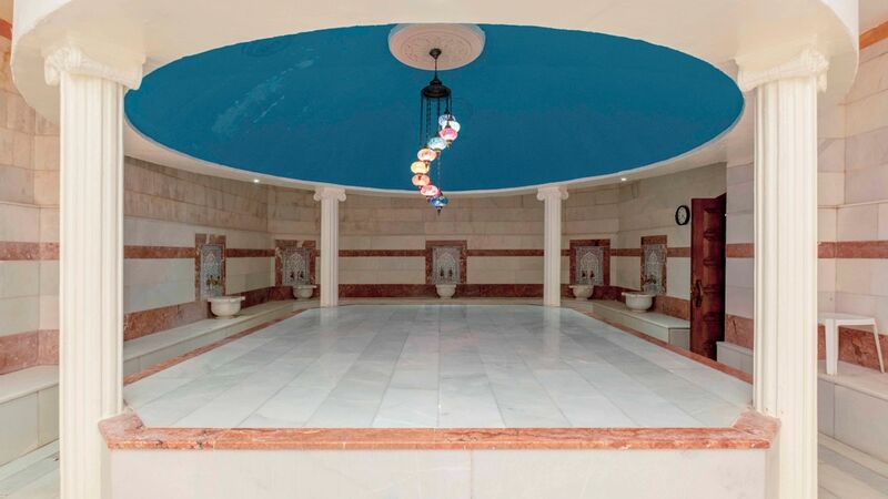 Club Side Coast Hotel