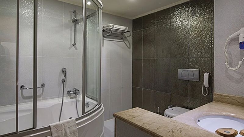 Crystal Palace Luxury Resort & Spa