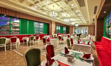 Crystal Palace Luxury Resort & Spa