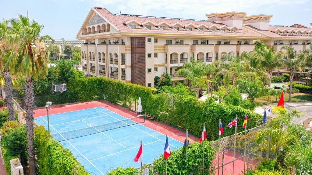 Crystal Palace Luxury Resort & Spa