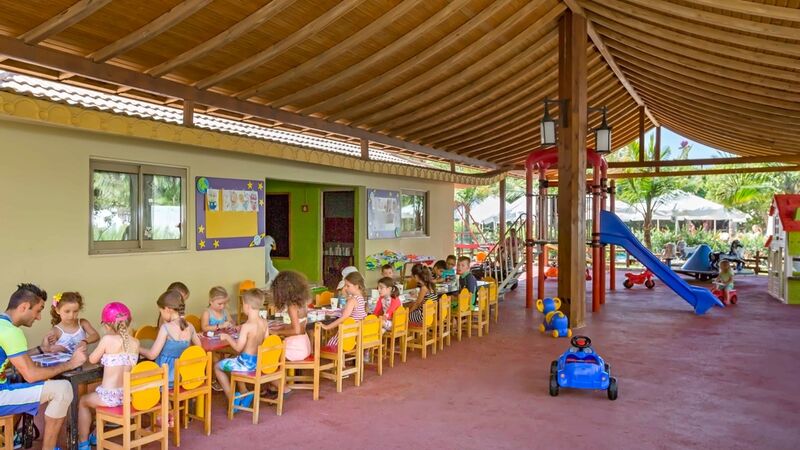 Royal Dragon Hotel Side