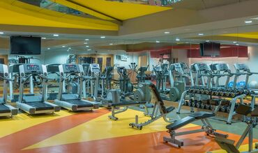 Royal Dragon Hotel Side