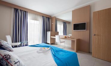 AQI Pegasos World Hotel