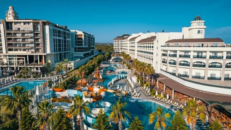 Lrs Port River Hotel & Spa