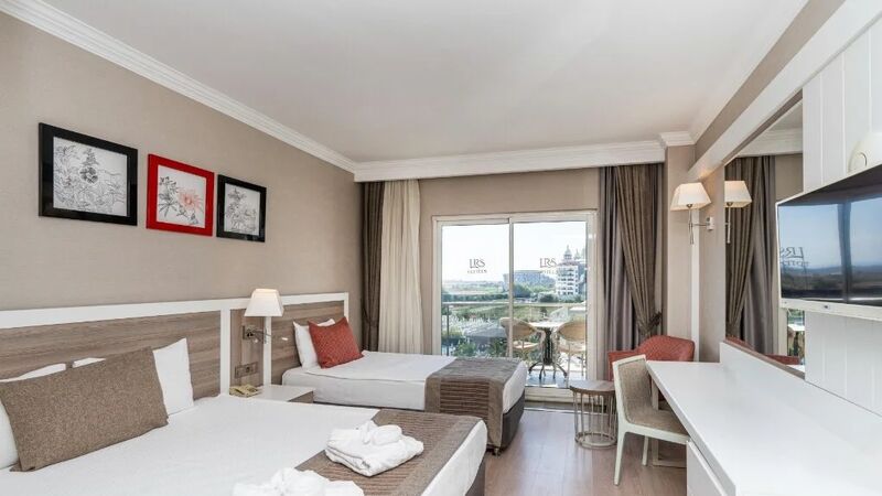 Lrs Port River Hotel & Spa