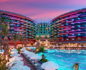 Kirman Calyptus Resort & Spa