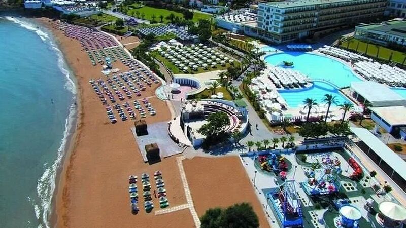 Acapulco Resort Convention Spa Hotel
